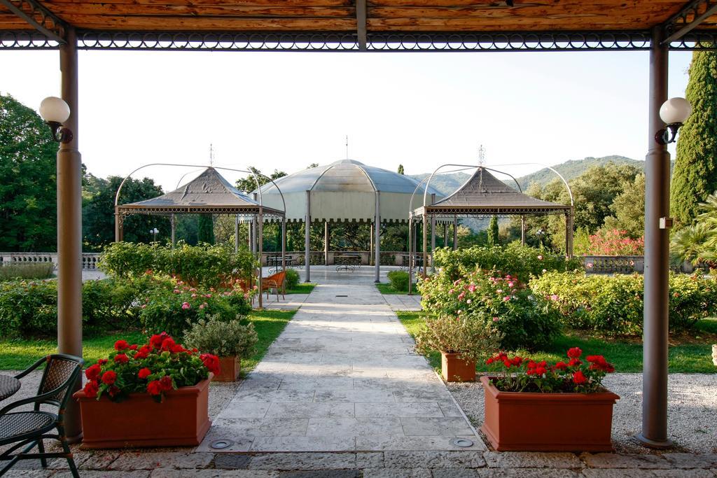 Park Hotel Villa Potenziani Rieti Exterior foto